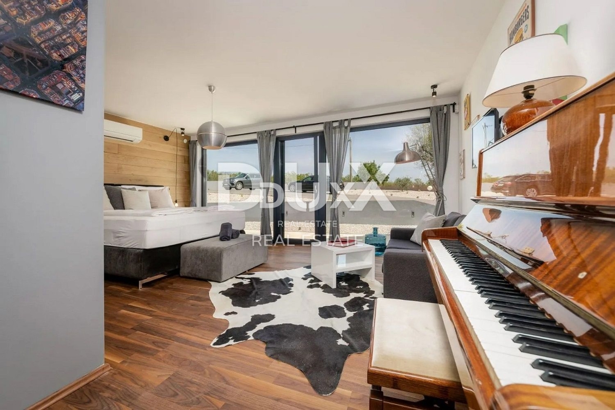 ISTRIA, VIŠNJAN – Villa di design di lusso con 6 camere da letto, piscina e ampio giardino