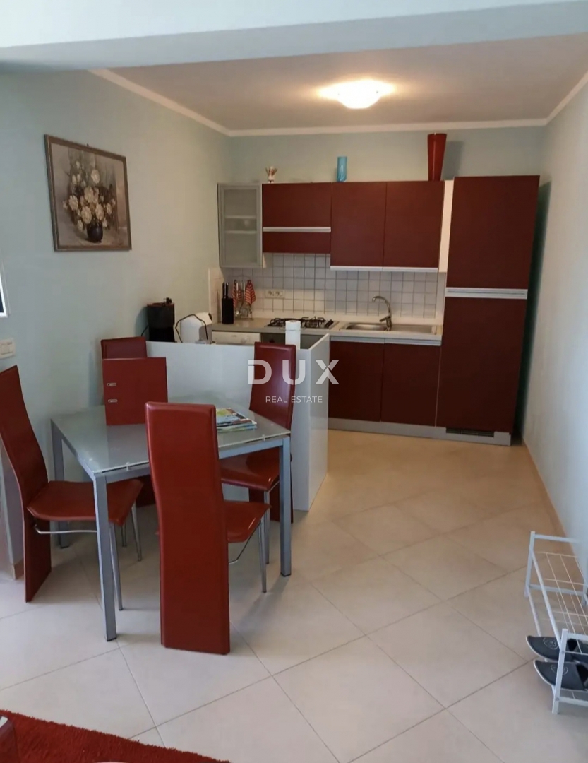 ISTRIA, MEDOLINO - Appartamento con due camere da letto in prima fila al mare!