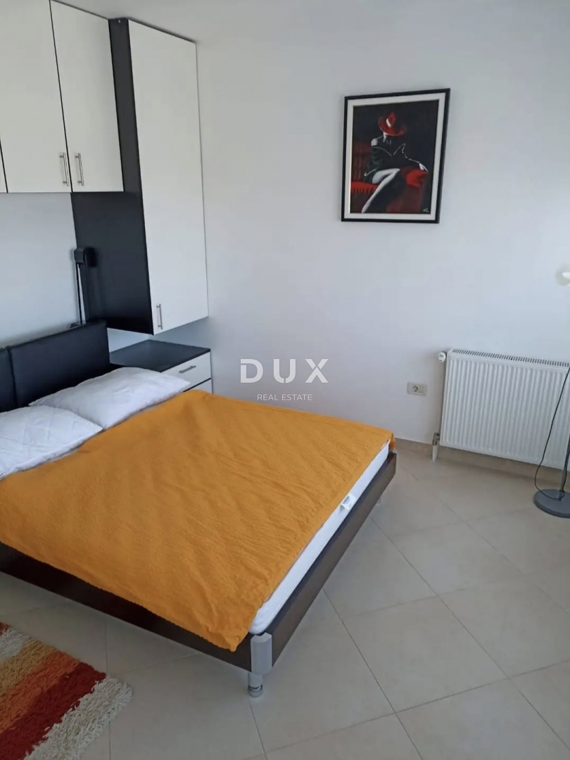 ISTRIA, MEDOLINO - Appartamento con due camere da letto in prima fila al mare!