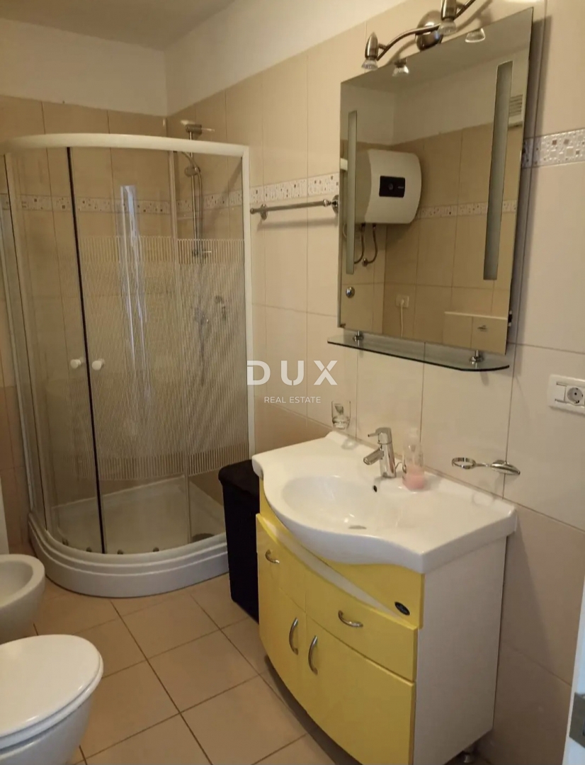 ISTRIA, MEDOLINO - Appartamento con due camere da letto in prima fila al mare!