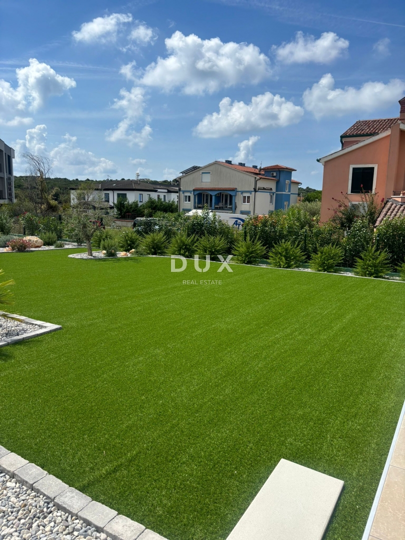 ISTRIA, MEDOLINO - Lussuoso appartamento con giardino, piscina e garage! Pronto per essere abitato - PERMESSO D'USO!