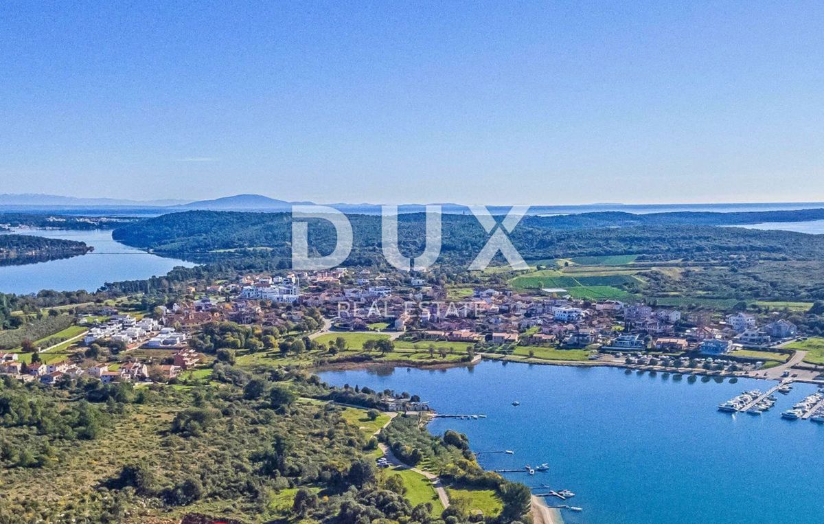 ISTRIA, MEDOLINO - Lussuoso appartamento con giardino, piscina e garage! Pronto per essere abitato - PERMESSO D'USO!