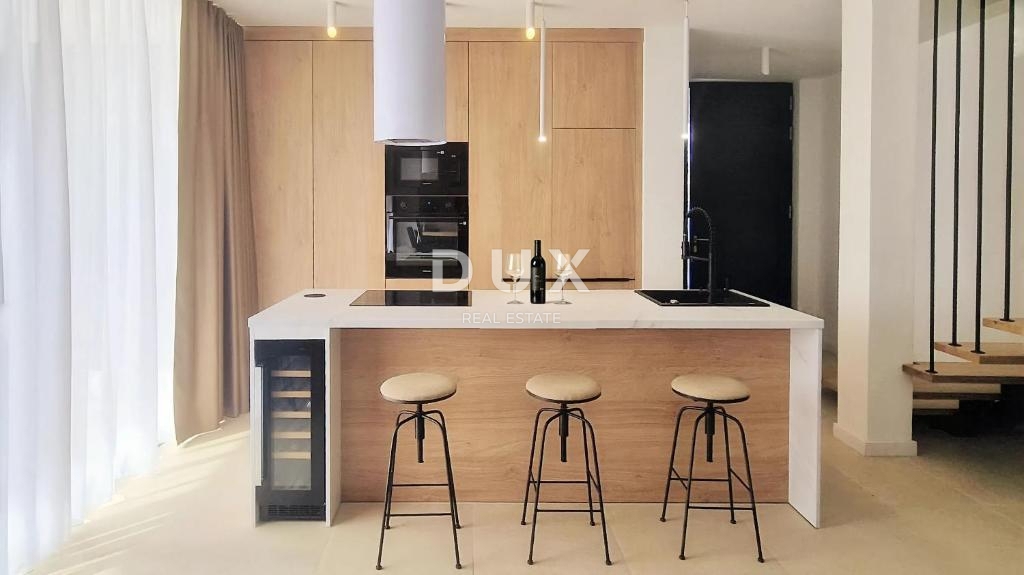 ZADAR, KOŽINO - Villa di lusso con vista mare! Riscaldamento a pavimento, pompa di calore, piscina...