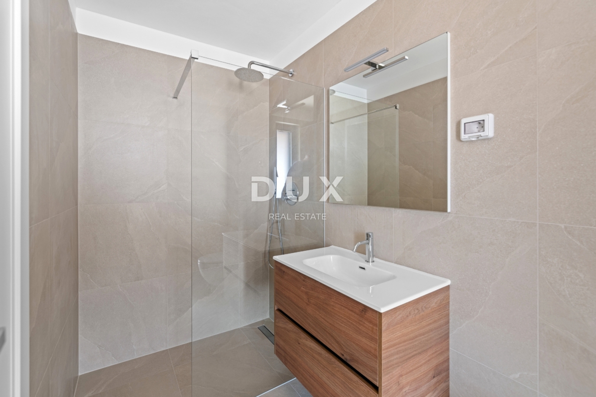 ISTRIA, NOVIGRAD - Appartamento in un lussuoso edificio di nuova costruzione