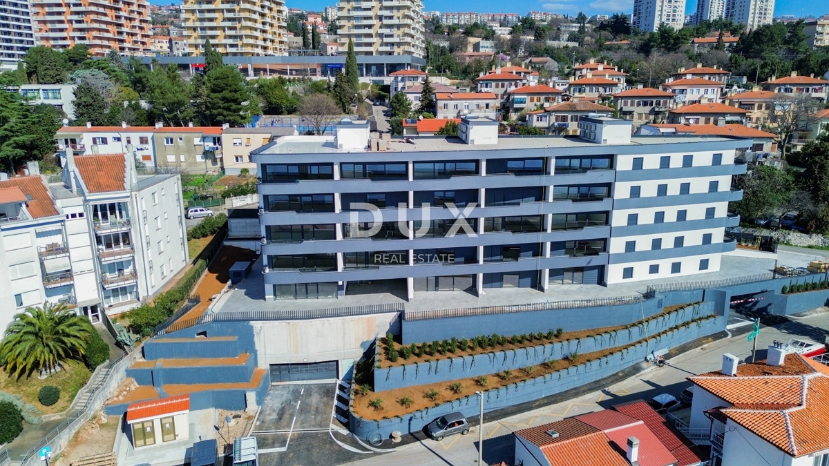 RIJEKA, KANTRIDA - Appartamento di 96 m2 in un lussuoso edificio di nuova costruzione a soli 250 metri dal mare con garage e vista panoramica sul mare