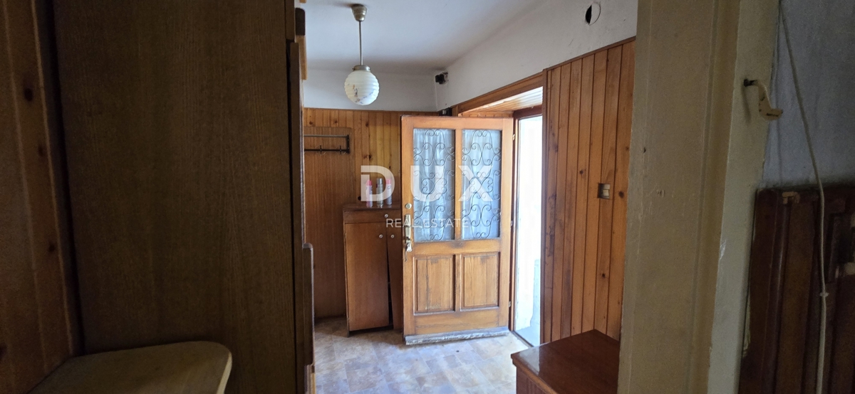 ISTRIA, GRAČIŠĆE - Imponente casa in pietra con vista e giardino