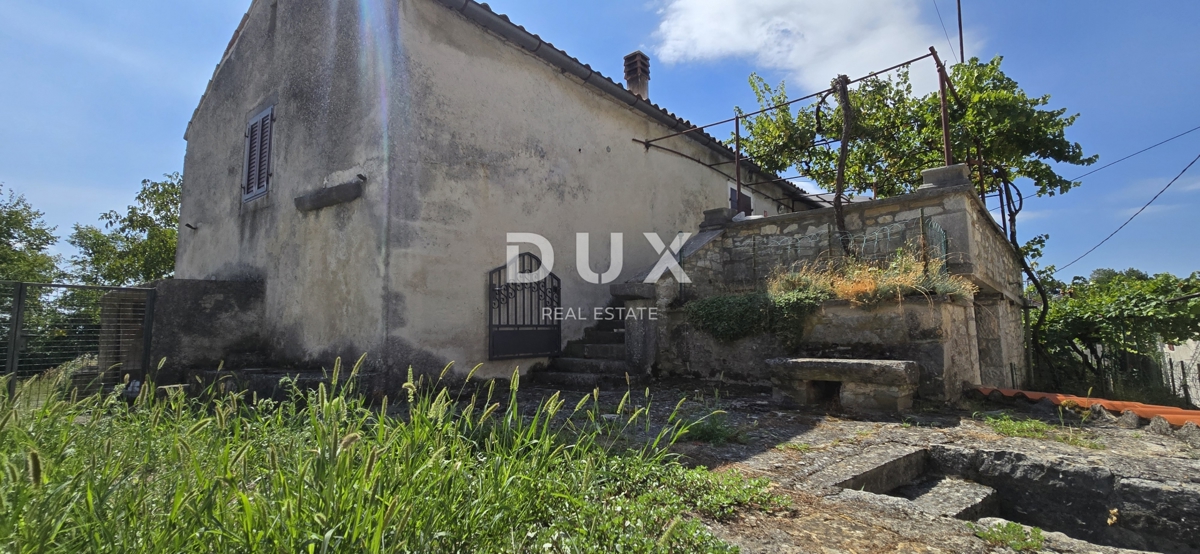 ISTRIA, GRAČIŠĆE - Imponente casa in pietra con vista e giardino