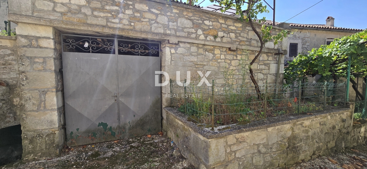 ISTRIA, GRAČIŠĆE - Imponente casa in pietra con vista e giardino