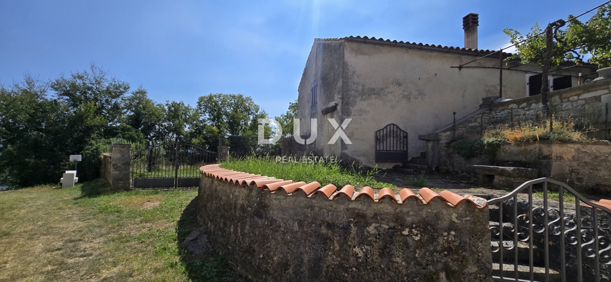 ISTRIA, GRAČIŠĆE - Imponente casa in pietra con vista e giardino
