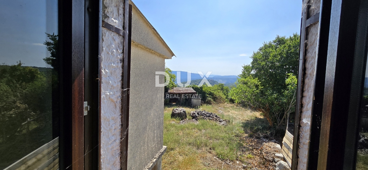 ISTRIA, GRAČIŠĆE - Imponente casa in pietra con vista e giardino