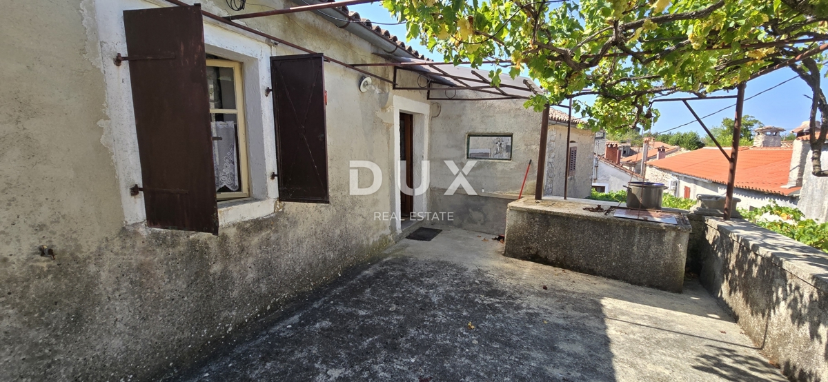 ISTRIA, GRAČIŠĆE - Imponente casa in pietra con vista e giardino