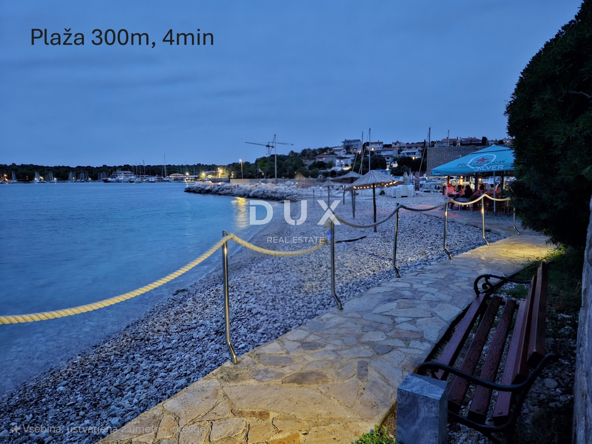 POLA, PJEŠČANA UVALA - appartamento superbamente arredato con terrazza a soli 150 metri dal mare, parcheggio