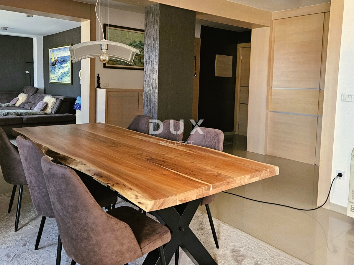 POLA, PJEŠČANA UVALA - appartamento superbamente arredato con terrazza a soli 150 metri dal mare, parcheggio