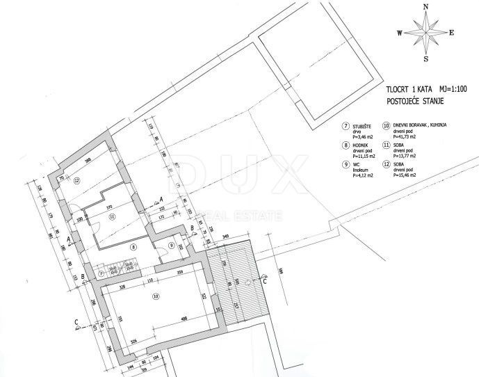ISTRIA, MOMJAN – Terreno edificabile con vista e costruzioni in pietra
