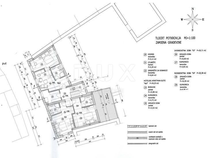 ISTRIA, MOMJAN – Terreno edificabile con vista e costruzioni in pietra