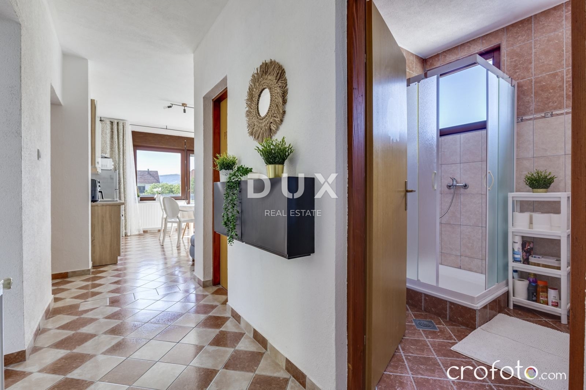 LIKA, PLITVIČKA JEZERA - Casa ristrutturata con piscina immersa nella natura