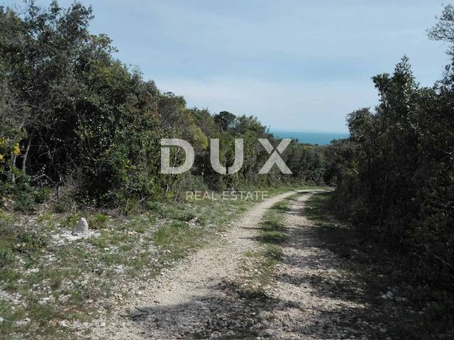 ISTRIA, RAKALJ - Terreno prima fila al mare