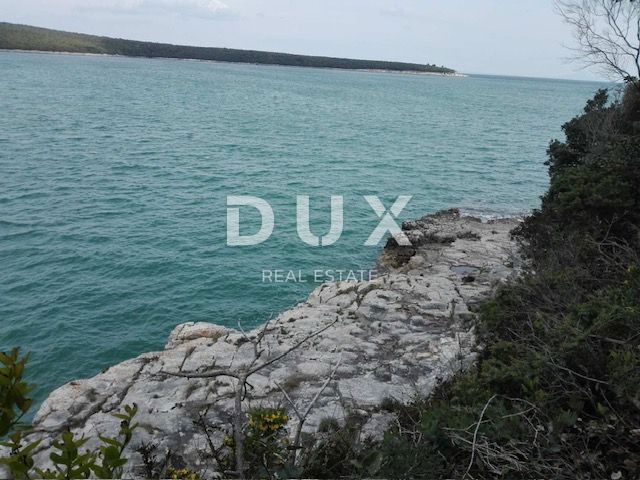 ISTRIA, RAKALJ - Terreno prima fila al mare