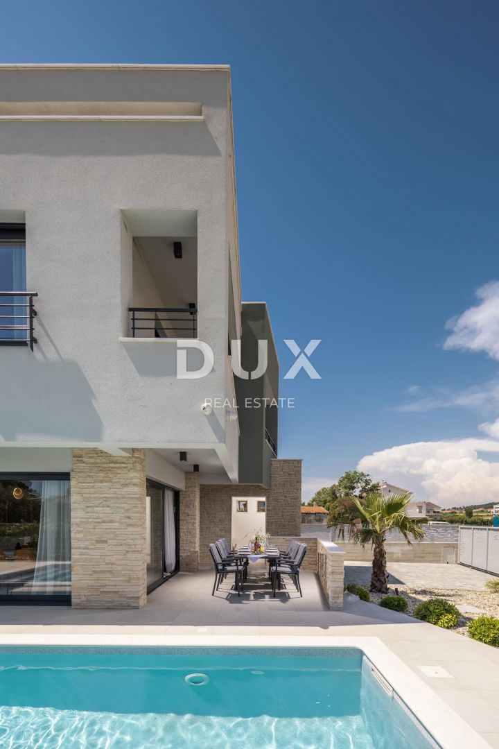 Casa Bibinje, 345,47m2