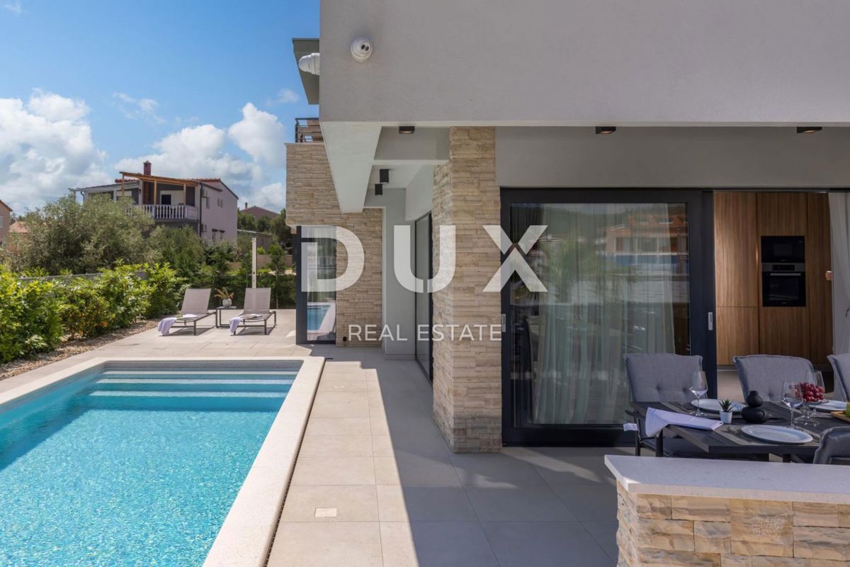 Casa Bibinje, 345,47m2