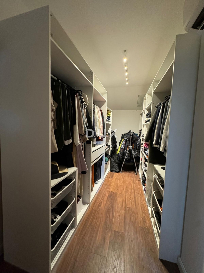 RIJEKA, KOSTRENA - casa moderna con vista panoramica, garage e spazio commerciale, a 500 m dal mare