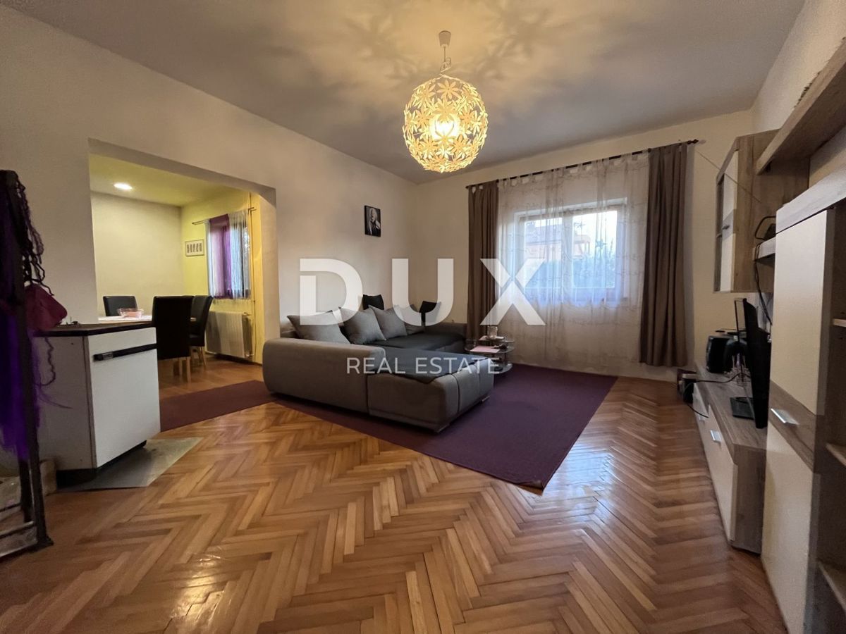 RIJEKA, SRDOČI, CENTRO - casa indipendente con 3 appartamenti + edificio ausiliario + giardino! OPPORTUNITÀ! URGENTE!