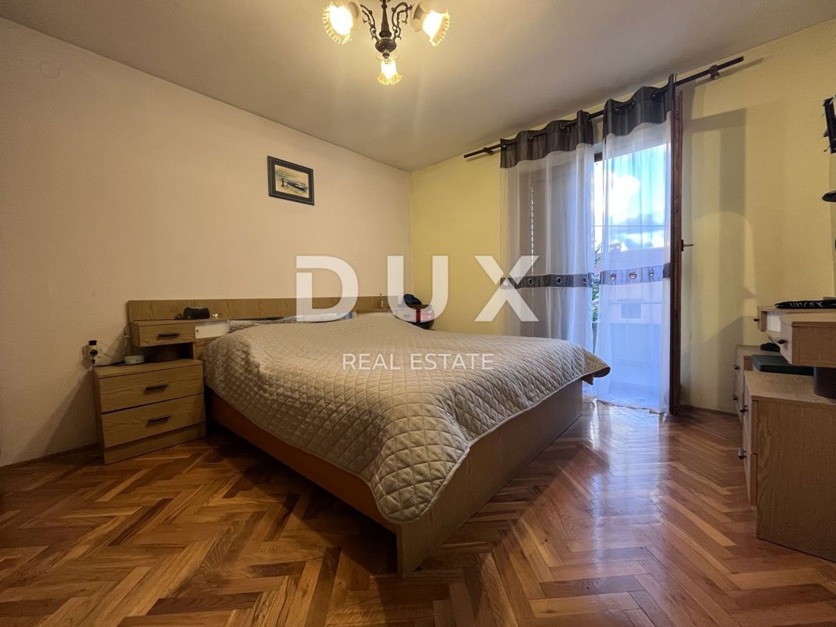 RIJEKA, SRDOČI, CENTRO - casa indipendente con 3 appartamenti + edificio ausiliario + giardino! OPPORTUNITÀ! URGENTE!