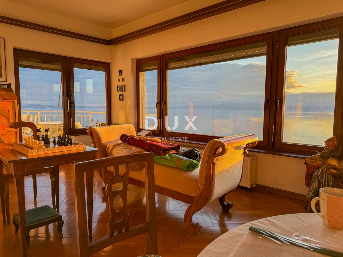 RIJEKA, TRSAT - piano di una casa privata con una splendida vista sul mare, posizione privilegiata sopra il centro di Rijeka