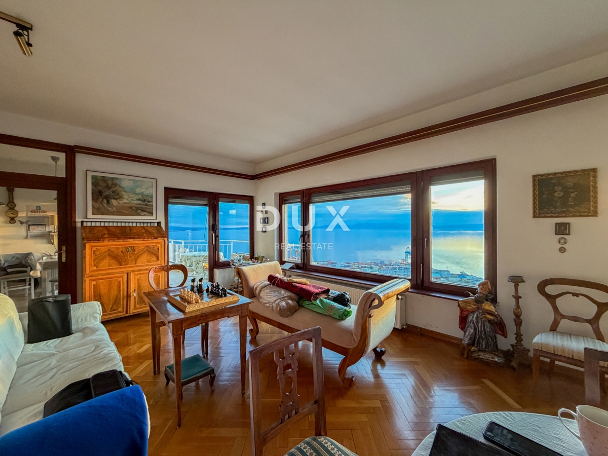 RIJEKA, TRSAT - piano di una casa privata con una splendida vista sul mare, posizione privilegiata sopra il centro di Rijeka