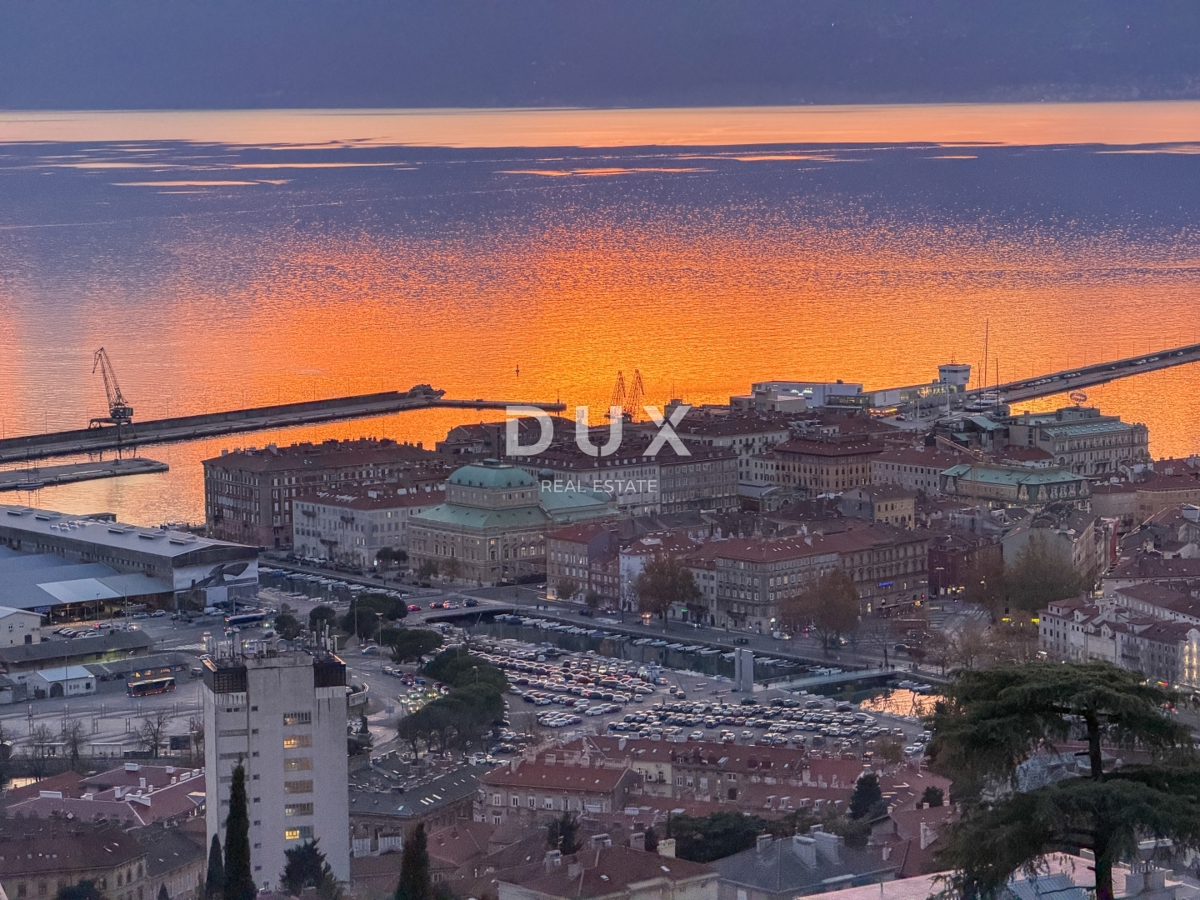 RIJEKA, TRSAT - piano di una casa privata con una splendida vista sul mare, posizione privilegiata sopra il centro di Rijeka
