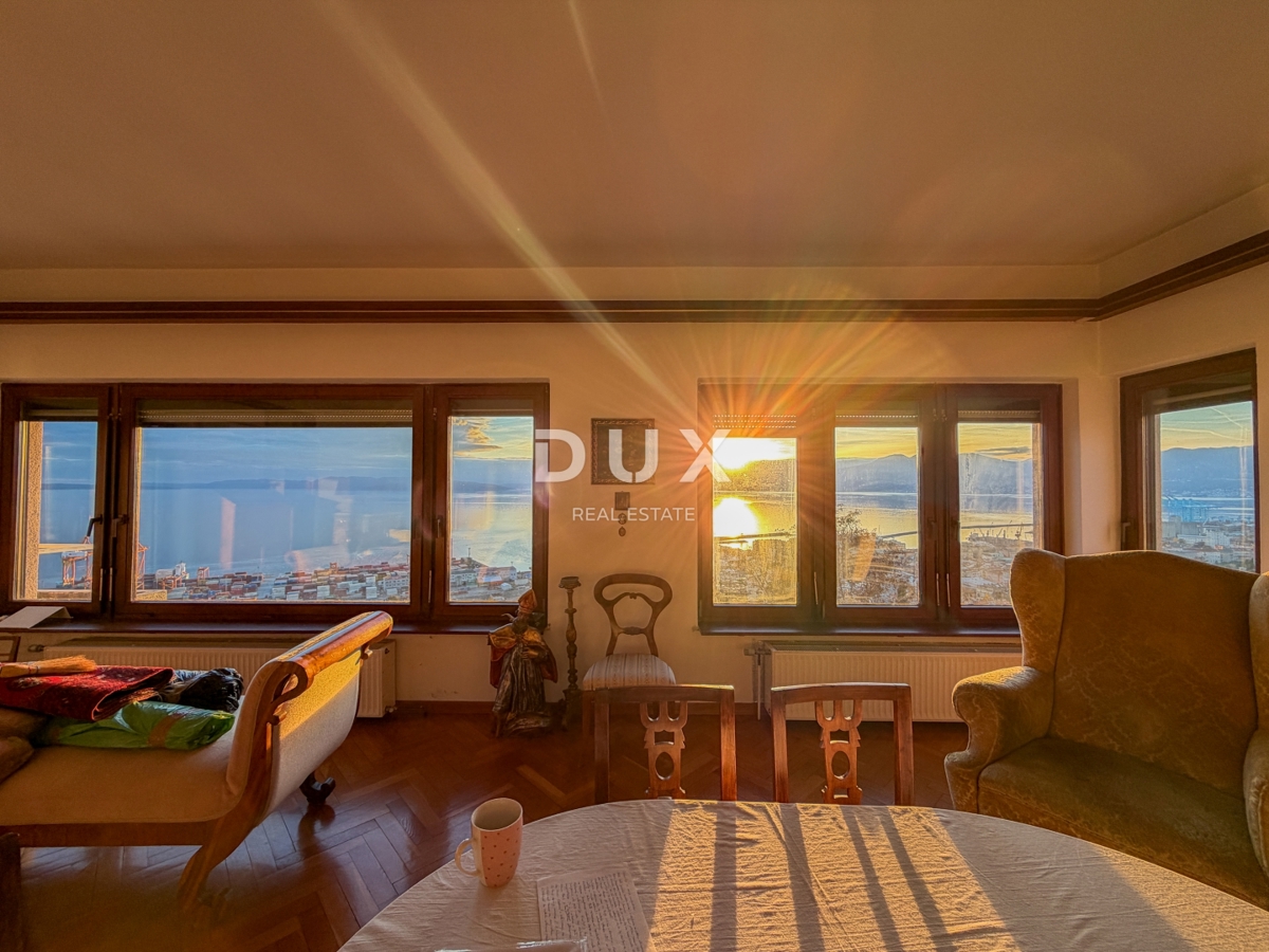 RIJEKA, TRSAT - piano di una casa privata con una splendida vista sul mare, posizione privilegiata sopra il centro di Rijeka