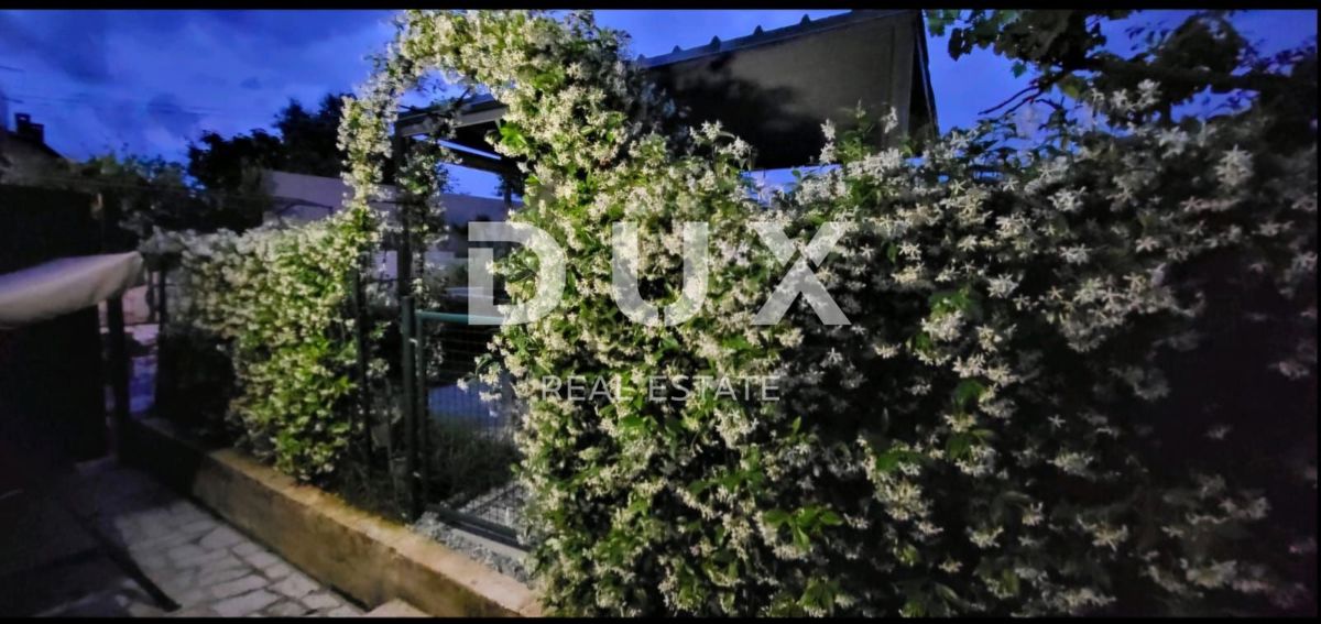 ISTRIA, POLA - Appartamento familiare con giardino in centro + monolocale aggiuntivo! POSIZIONE RARAMENTE DISPONIBILE!