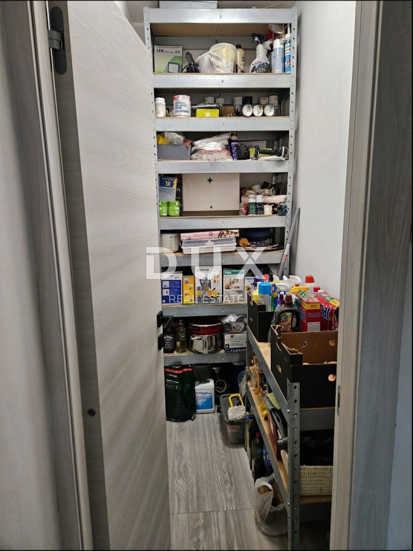 ISTRIA, POLA - Appartamento familiare con giardino in centro + monolocale aggiuntivo! POSIZIONE RARAMENTE DISPONIBILE!