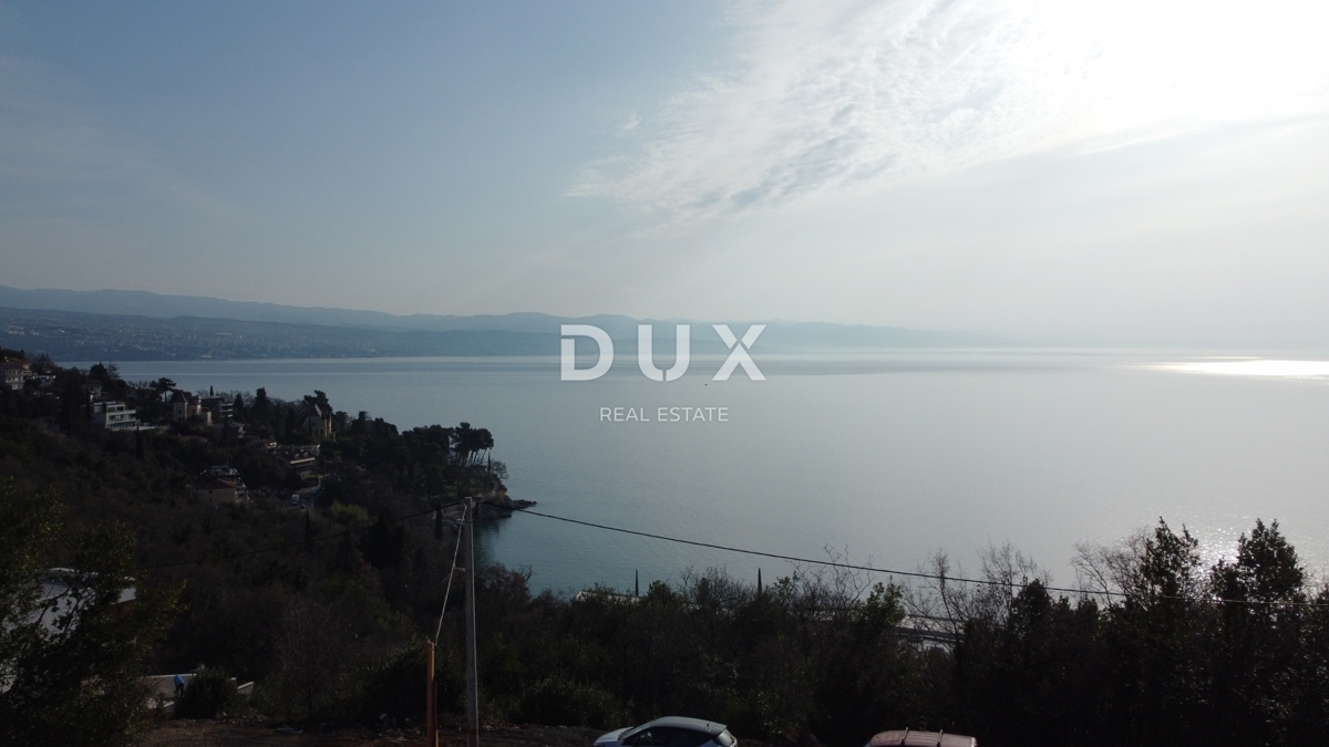 OPATIJA, IČIĆI - Elegante appartamento con terrazza e vista su tutto il Quarnero