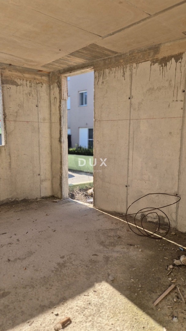 ZADAR, PLOVANIJA - OCCASIONE! Nuova costruzione in posizione strategica!