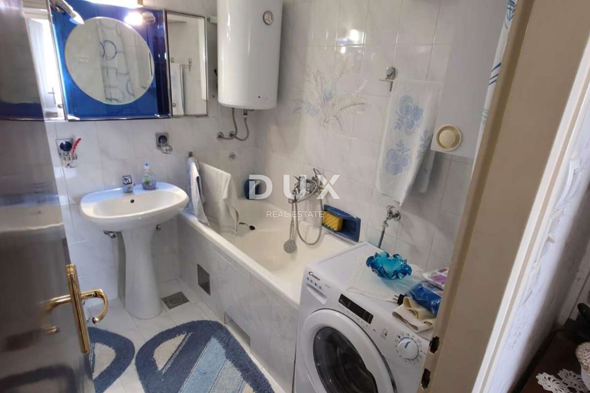 RIJEKA, DONJA VEŽICA – Appartamento ristrutturato con due camere da letto, vista mare e balcone