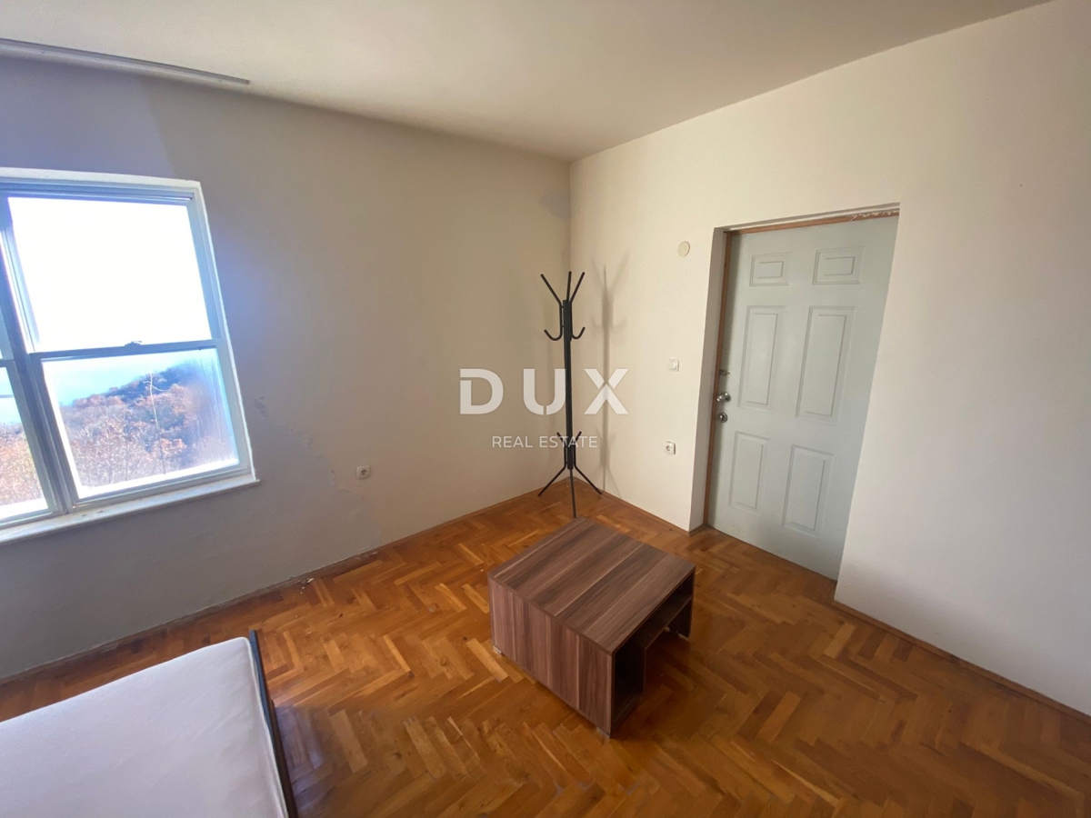 OPATIJA, BREGI - casa indipendente 400 m2 + giardino 826 m2 + 3 garage con vista mare! OCCASIONE!