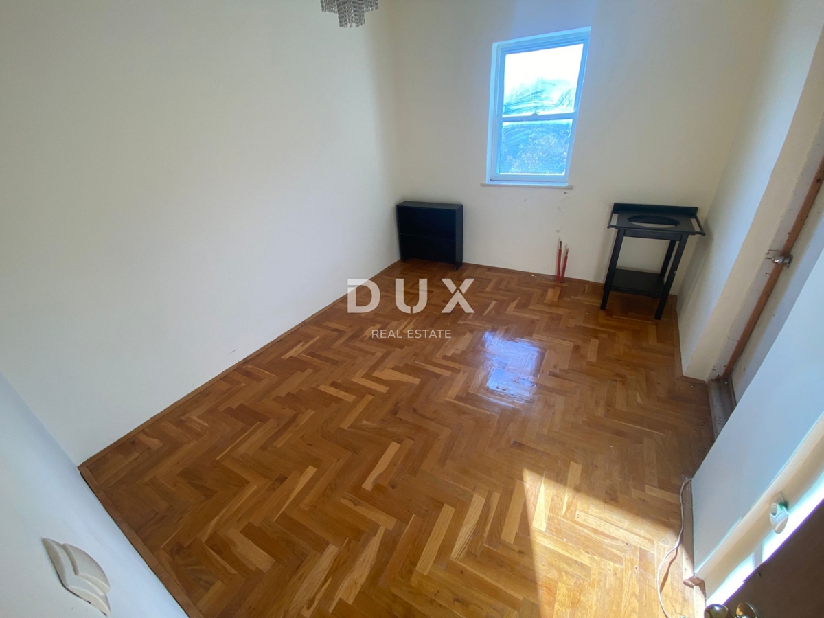 OPATIJA, BREGI - casa indipendente 400 m2 + giardino 826 m2 + 3 garage con vista mare! OCCASIONE!