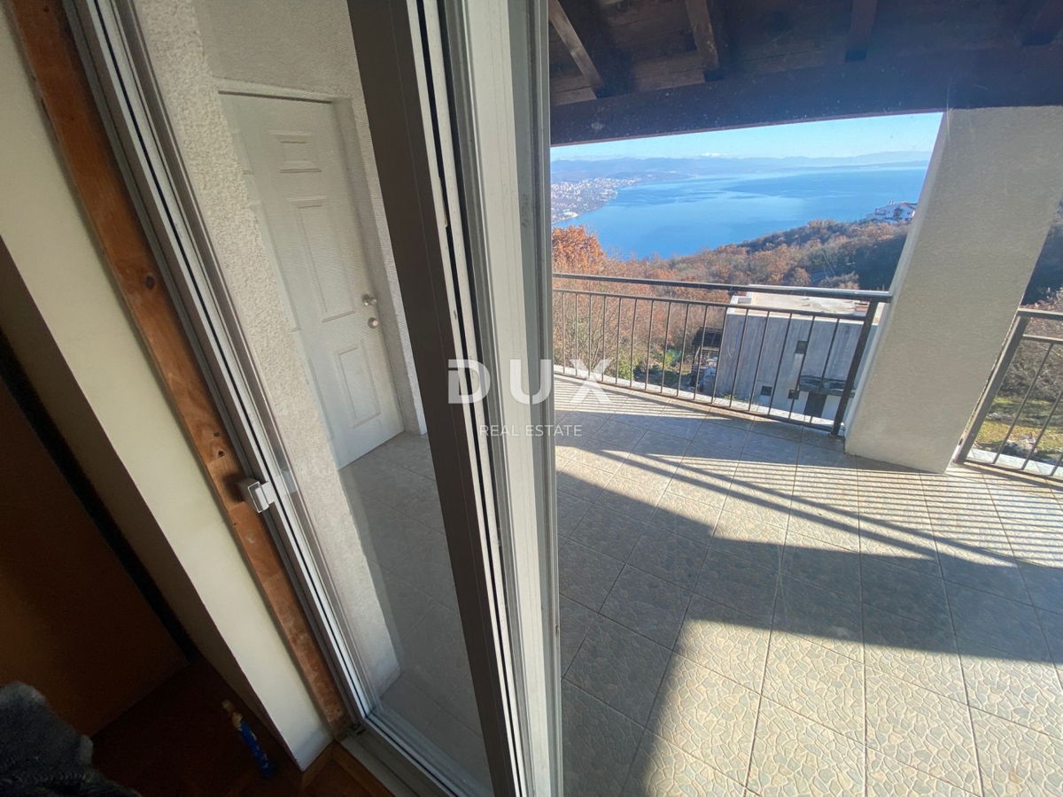 OPATIJA, BREGI - casa indipendente 400 m2 + giardino 826 m2 + 3 garage con vista mare! OCCASIONE!