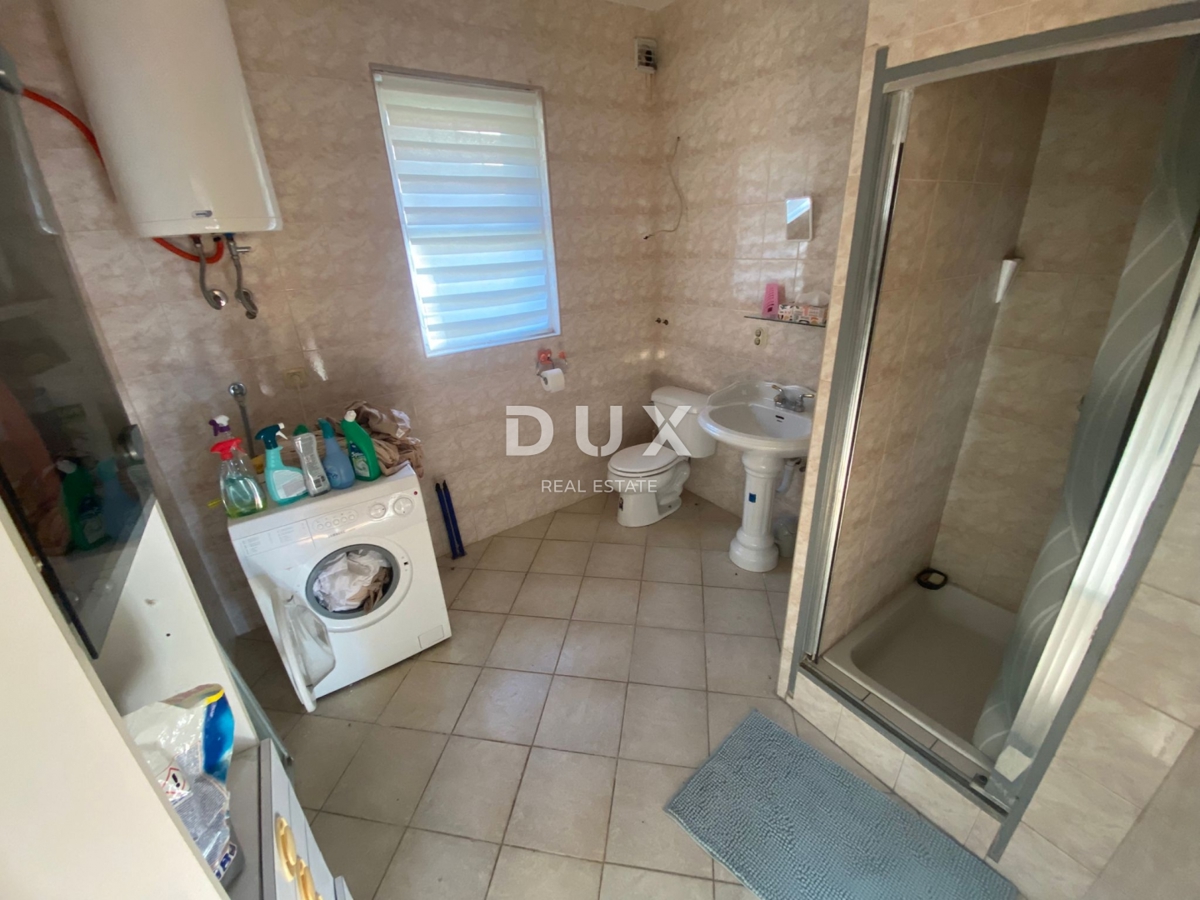 OPATIJA, BREGI - casa indipendente 400 m2 + giardino 826 m2 + 3 garage con vista mare! OCCASIONE!