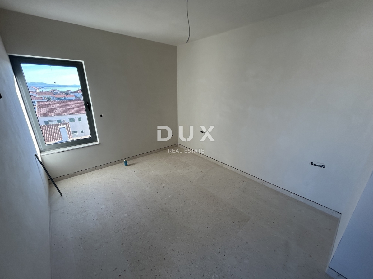 ŠIBENIK, VODICE - Attico di lusso con tre terrazze, ascensore e vista mare!