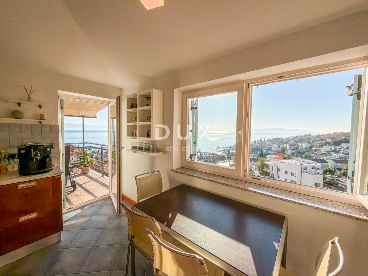 OPATIJA, IČIĆI - attico in una splendida villa sopra il resort Mariott, garage, a 300 metri dalla spiaggia