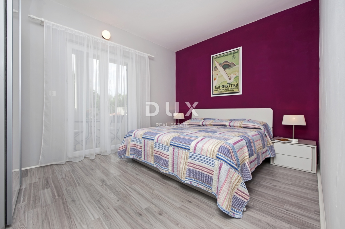 ISTRIA, ROVIGNO - Casa con appartamenti con un bellissimo giardino