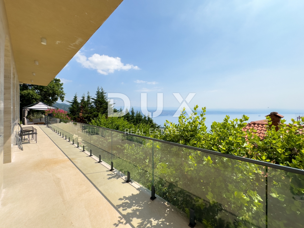 OPATIJA, LOVRAN – Appartamento esclusivo con vista panoramica e piscina