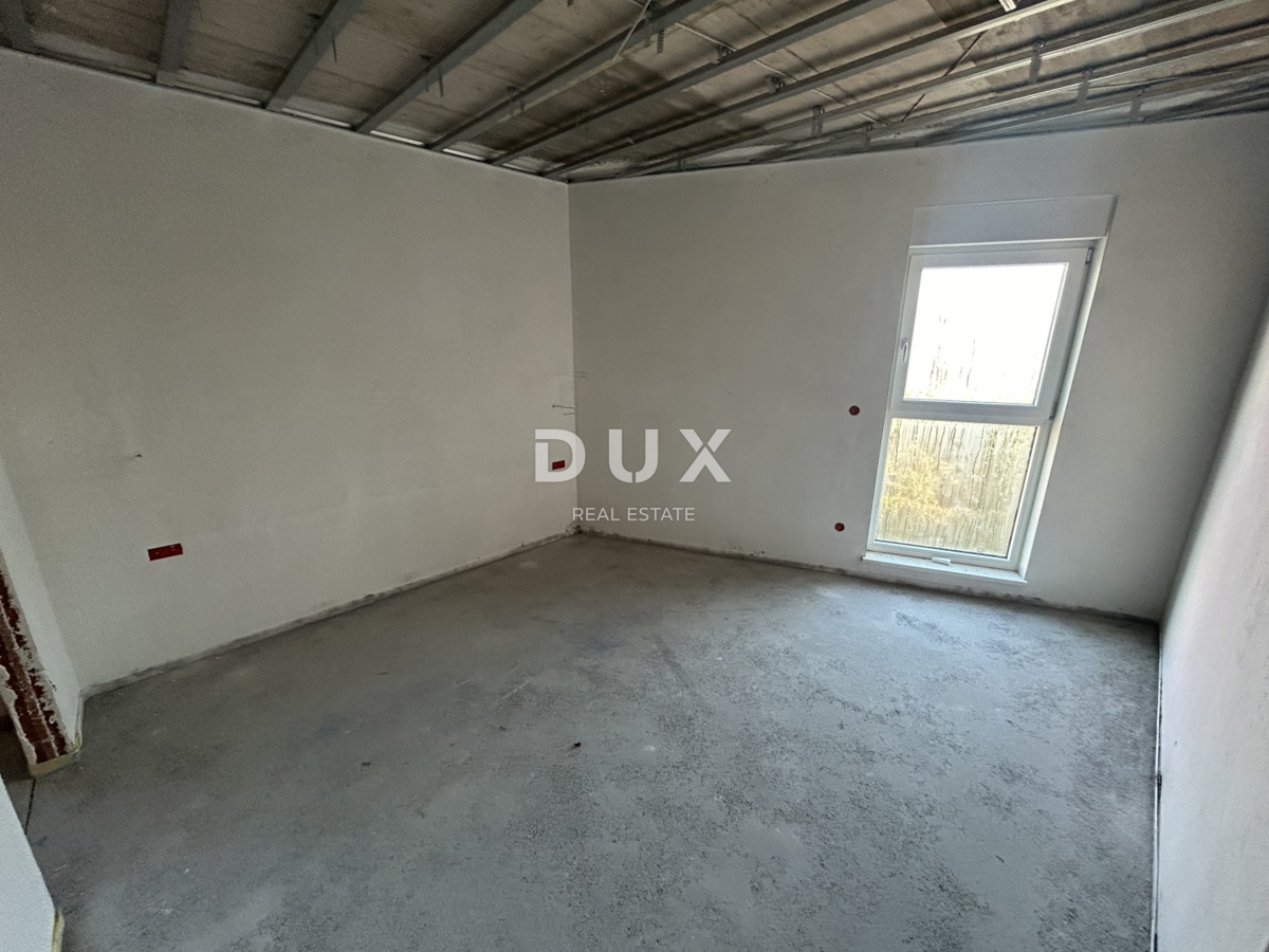 SEBENICO, VODICE – Nuovo edificio, ascensore, vista mare, a un minuto dalla spiaggia