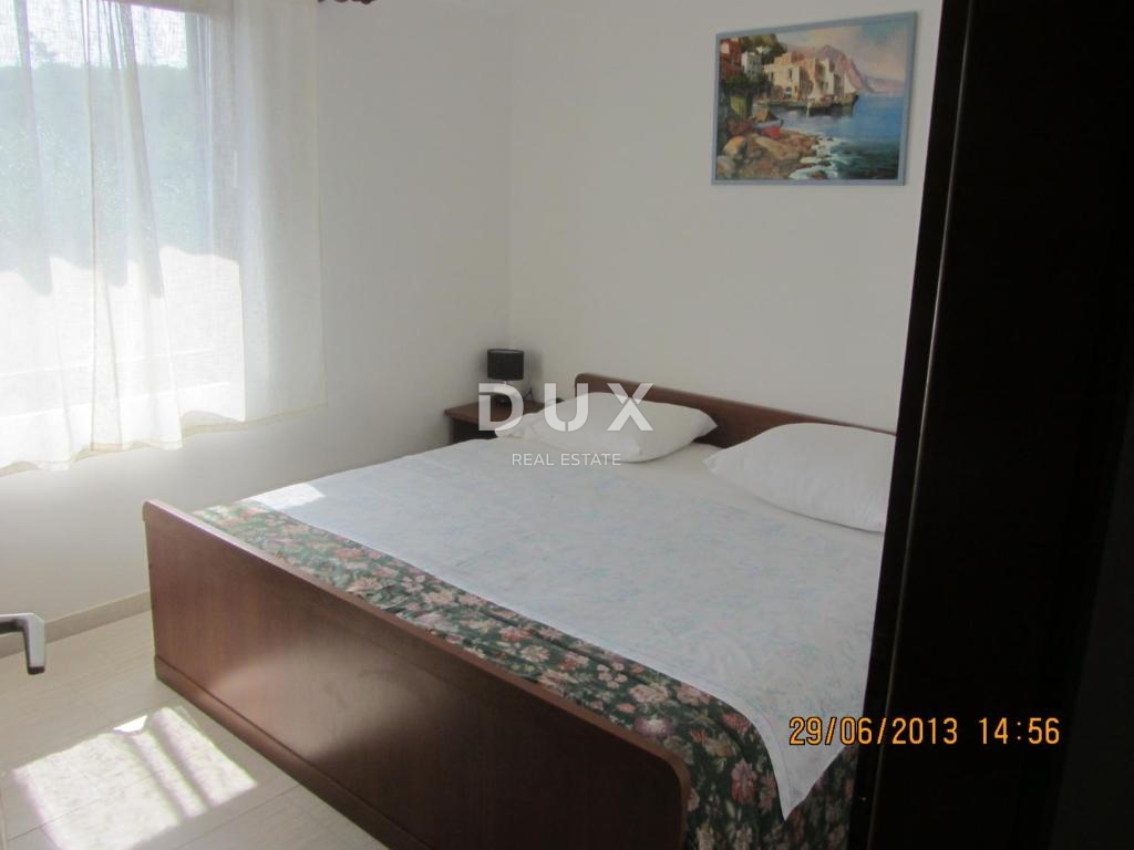 MALI LOŠINJ, ARTATORE - Casa con tre appartamenti e sviluppo turistico