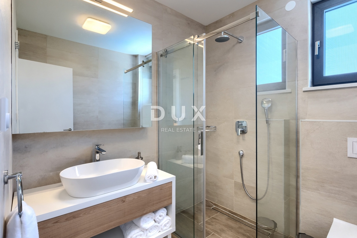 ISTRIA, VERTENIGLA – Due ville di lusso con piscina in un ambiente tranquillo