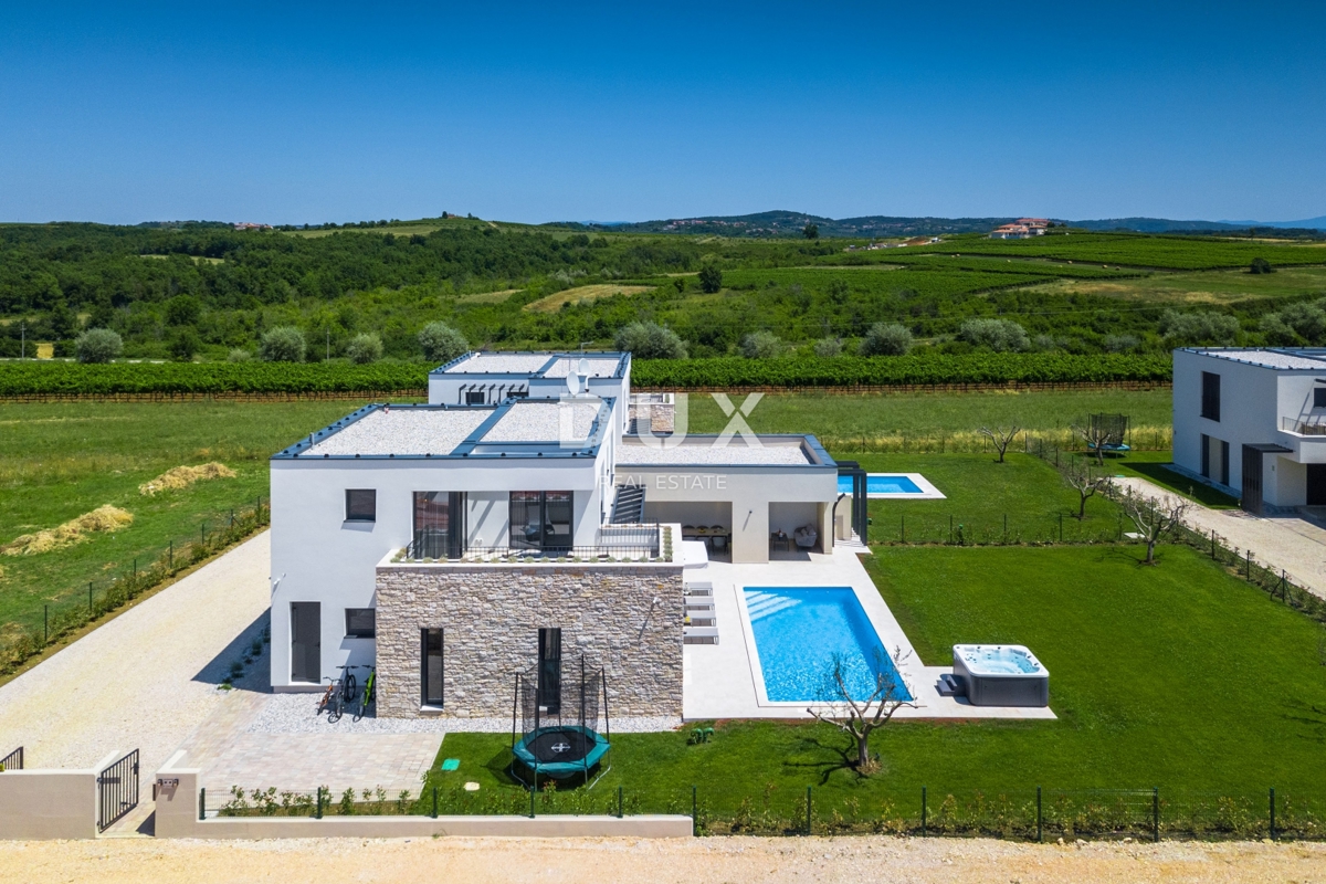 ISTRIA, VERTENIGLA – Due ville di lusso con piscina in un ambiente tranquillo
