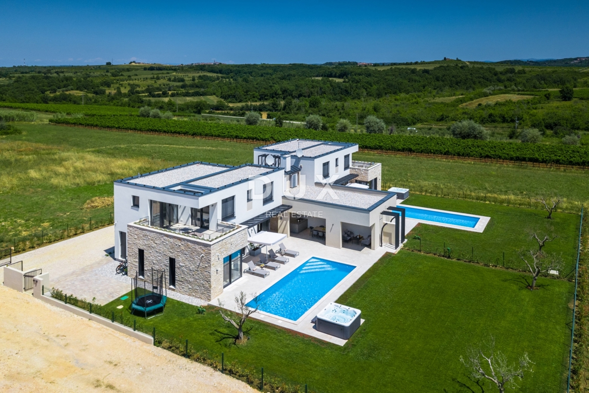 ISTRIA, VERTENIGLA – Due ville di lusso con piscina in un ambiente tranquillo