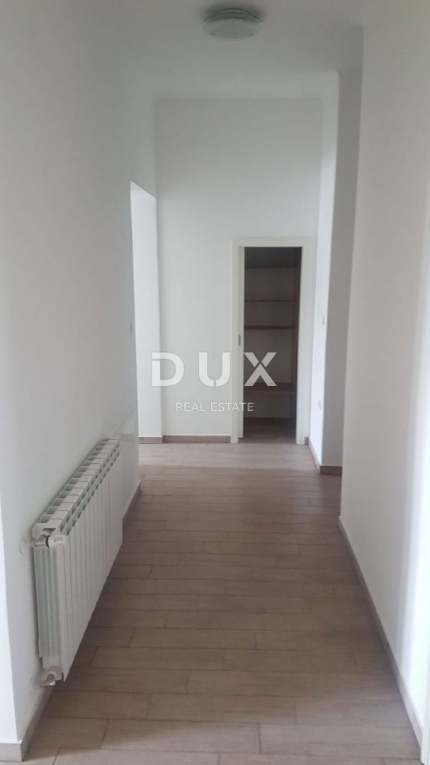 RIJEKA, CENTRO - Spazio ufficio di 133 m2 in pieno centro - ideale per un policlinico, sede aziendale